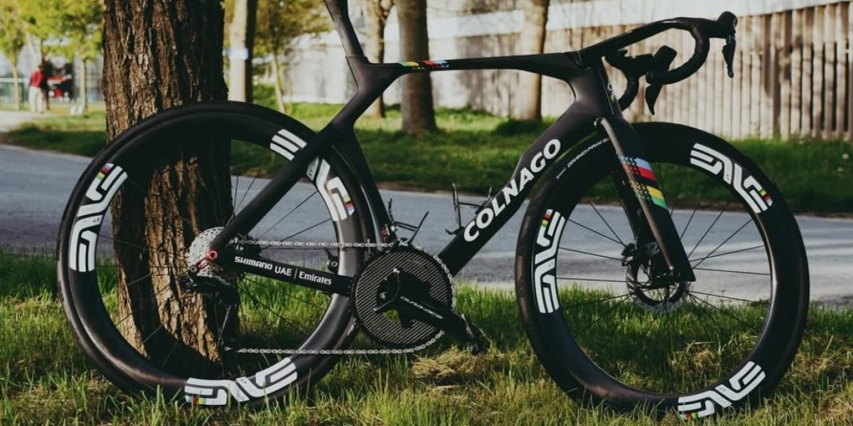 Începe MONTAJUL BICICLETEI lui Pogacar pentru Paris-Roubaix 2026