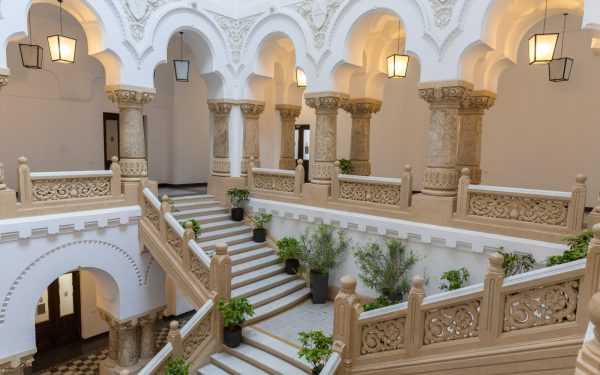 Vizitează Primăria București în weekend: Tururi Ghidate Pentru Cetățeni