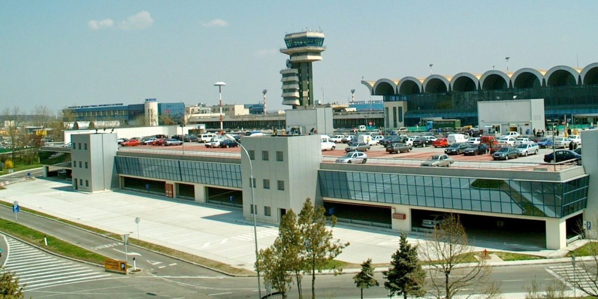 Modernizare la Otopeni: Parcarea de la Sosiri intră în șantier, 400 de locuri blocate