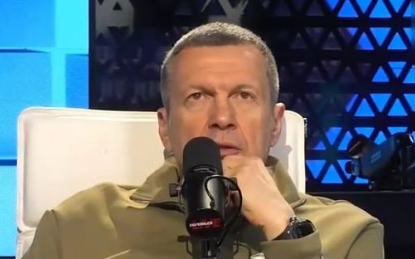 Meloni, atacată dur de televiziunea rusă: „Caricaturi” pe limba italiană