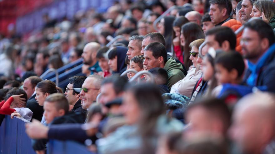 La aficionada rojilla îi așteaptă un duel de tradiție în acest weekend, când Osasuna vizitează Estadio de Mendizorrotza pentru a disputa un nou derbi împotriva lui Deportivo Alavés