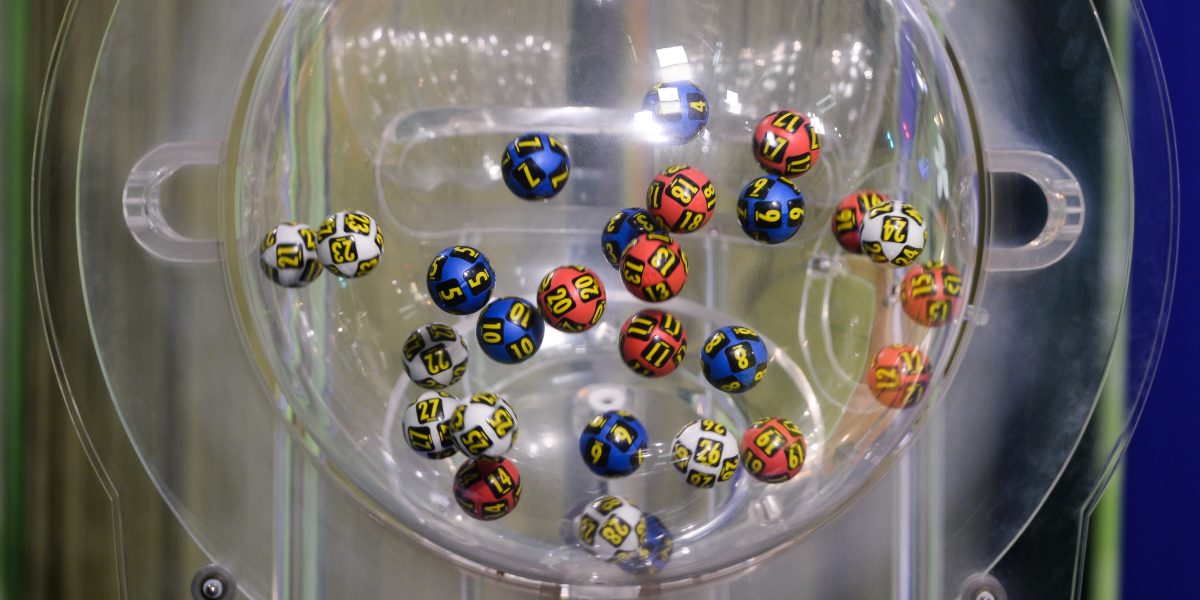 Loto Paști 2026: Vezi numerele norocoase! Câștigătorii au dat marea lovitură