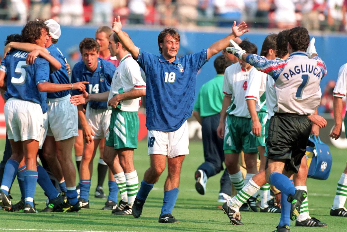 Italia se află din nou în fața unui prag important în drumul său către Campionatul Mondial, după ce a fost nevoită să-și asigure calificarea prin meciuri de baraj — o situație pe care nu o mai întâlnise din 2018, când visul de a participa la turneul final a fost compromis dramatic