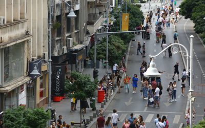 București cu plăcuțe de stradă: Jianu, Stalin, Turnătorul și o piață Hitler