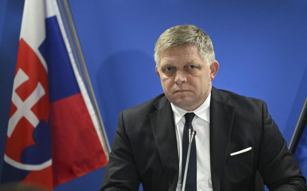 Două țări UE, interdicție pentru premierul slovac spre Moscova