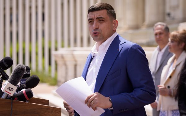 Simion, replică dură lui Peter Magyar: „N-am dansat pe morminte”