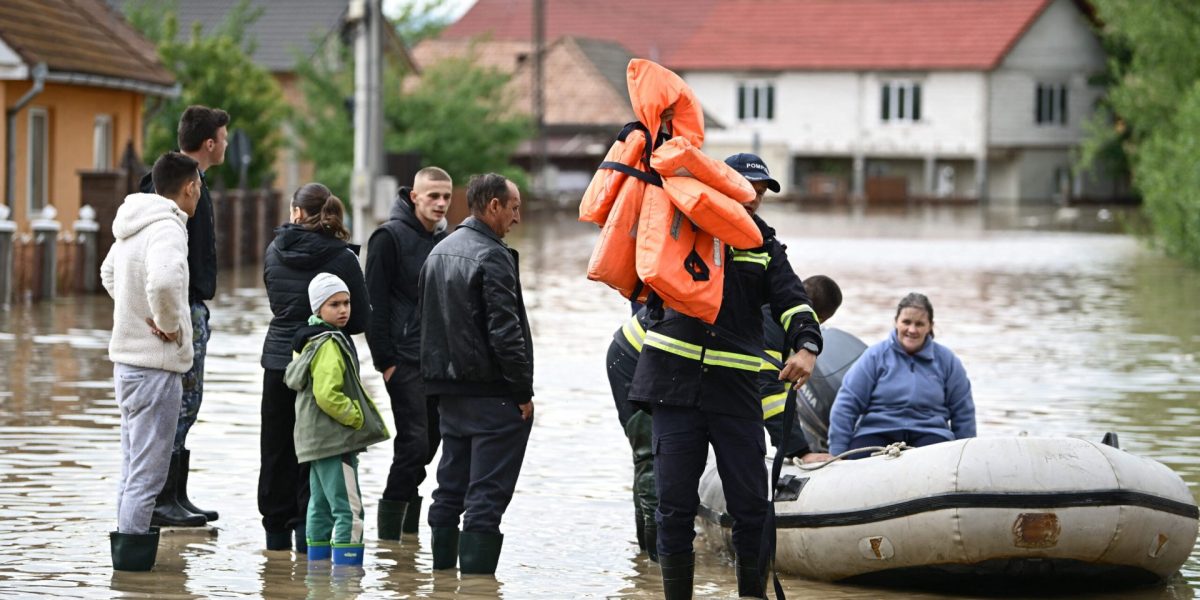 Ministrul Mediului lansează ghid pentru prevenirea inundațiilor în România