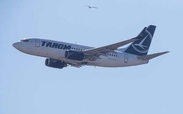 Sindicaliștii TAROM, protest în Piața Victoriei: Acuză Guvernul că distruge compania aeriană
