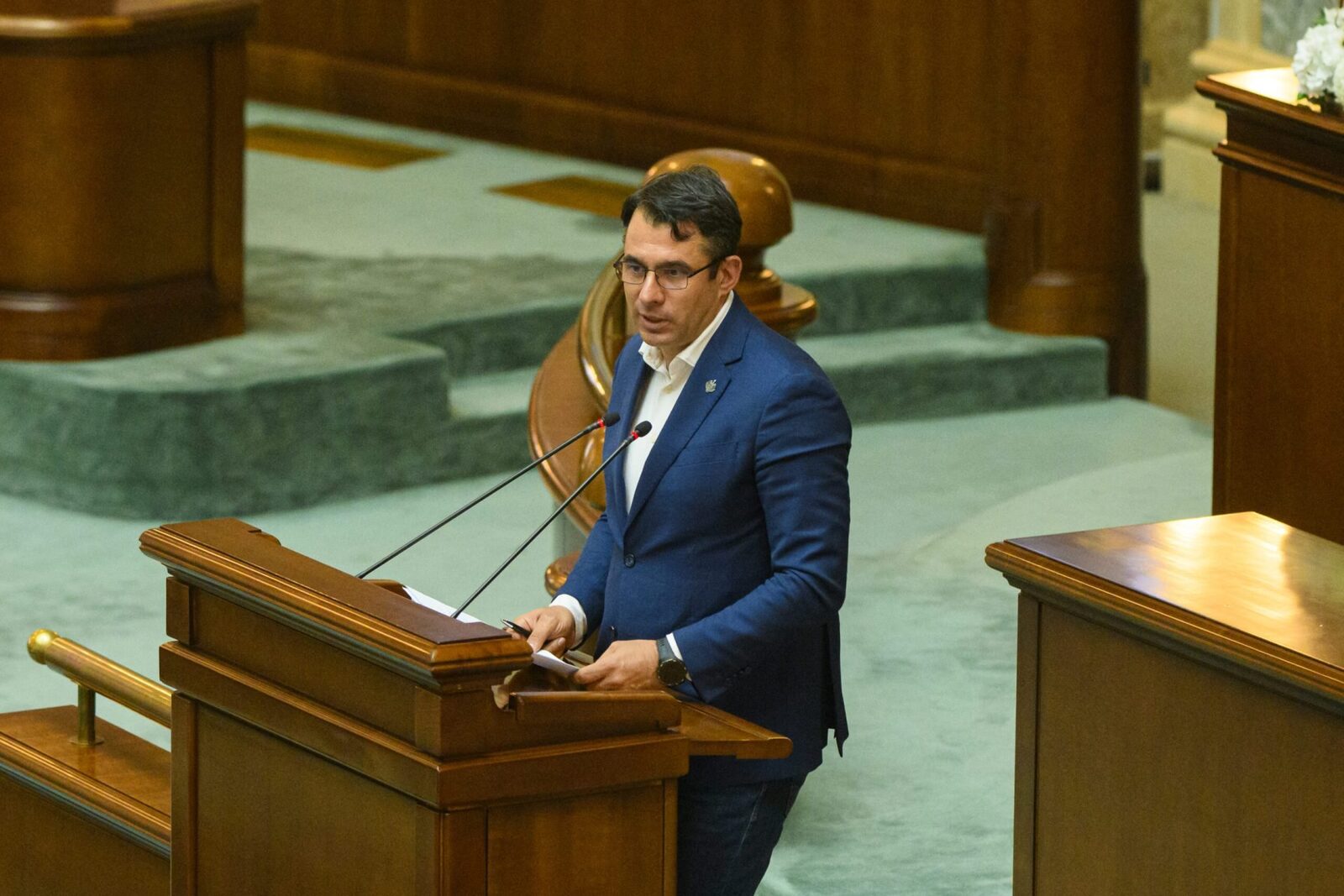 Pălărie, după alegeri Ungaria: Ce pot învăța românii din procedură