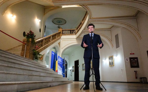 Presa MAGHIARĂ, atac DUR la România: „Țară deprimată, în pragul haosului”