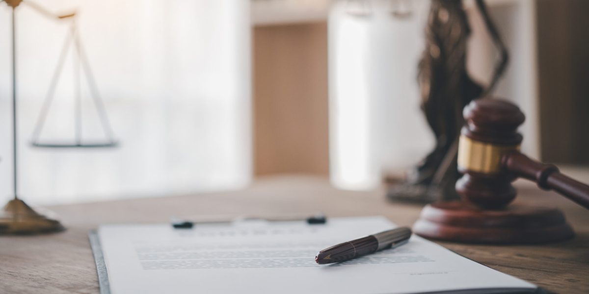 Amenda penală vs. contravențională: Ce fel de sancțiune îți dărâmă viața?