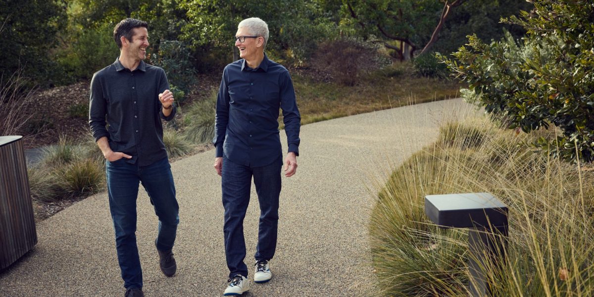 Cook revoluționează Apple: Creștere prin inovație, nu prin copiere