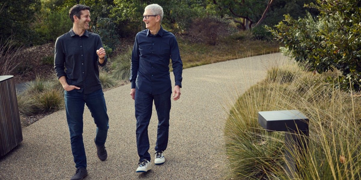 TIM COOK, pașii spre ieșire: John Ternus, noul CEO Apple?