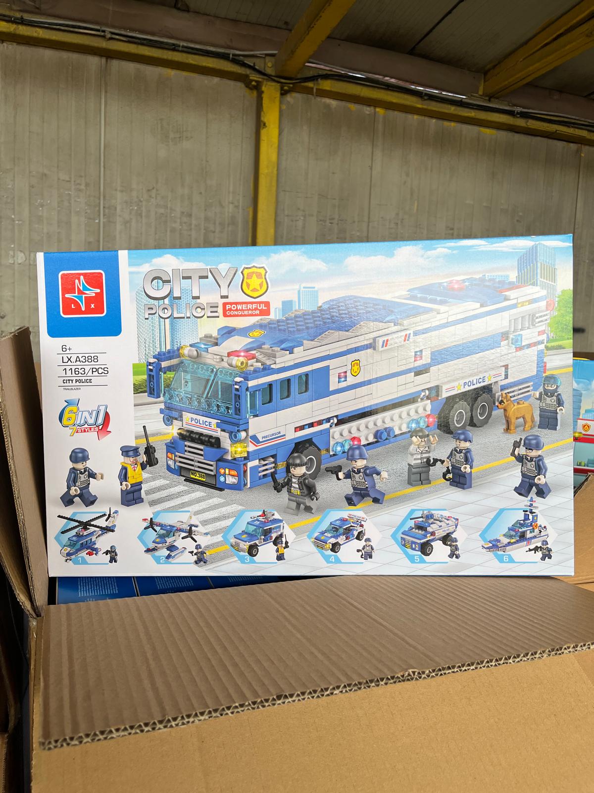 Inspectorii vamali au reținut peste 4.000 de jucării de construcție contrafăcute în Portul Constanța Inspectorii vamali din cadrul Biroului Vamal de Frontieră Constanța Sud, parte a Direcției Regionale Vamale București, au descoperit și reținut peste 4.100 de jucării de construcție suspecte a fi contrafăcute, într-un control fizic efectuat asupra unui container sosit din China