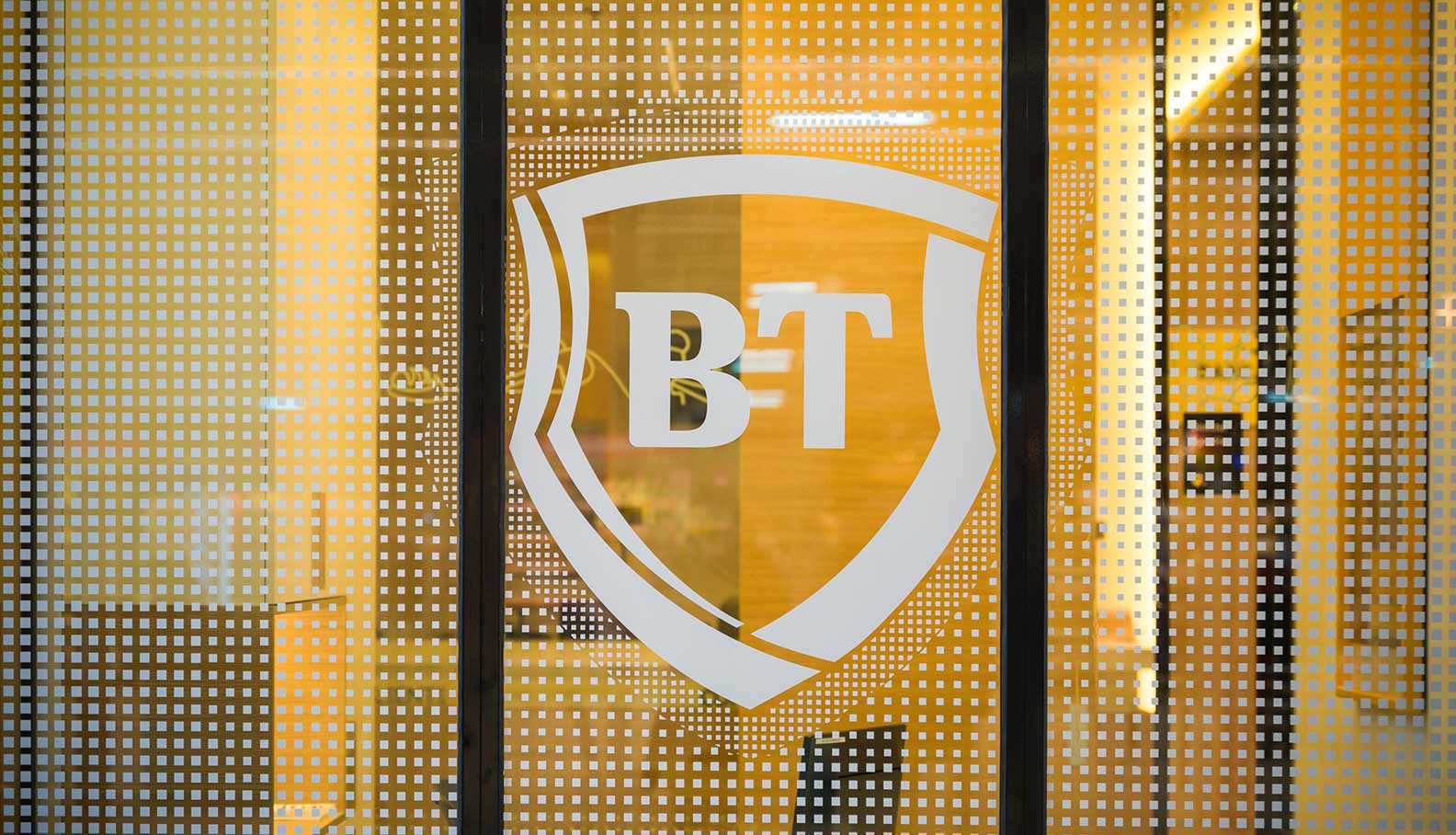 Banca Transilvania anunță programul pentru Paștele 2026