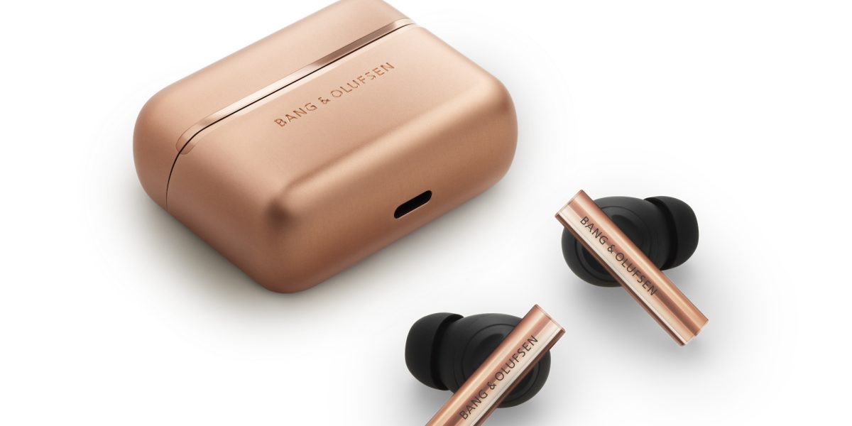 Beo Grace: Căștile de lux B&O vin în „mierea” Honey Tone. Prețul? Uită de criza!