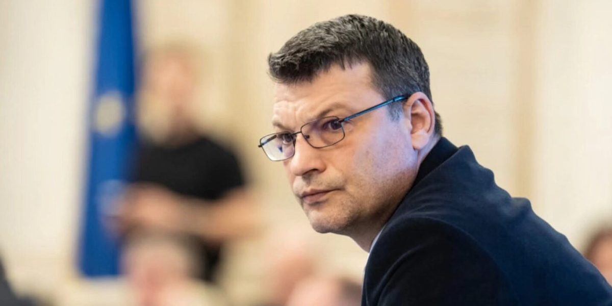 Rodeanu (USR): Reforma companiilor de stat, NU vânzarea țării, ci STOP risipei