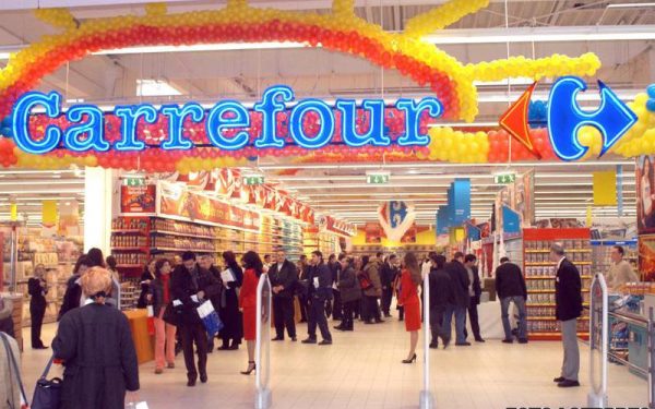 Când te poți duce la cumpărături de Paște la Carrefour: Programul magazinelor