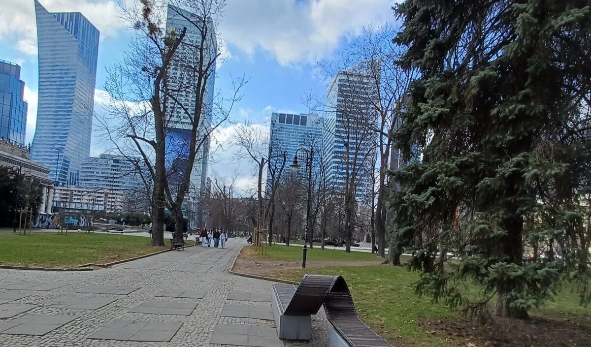 Varșovia, model pentru București: Trotuare libere și sute de km de piste