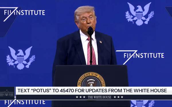 Trump, decizie șoc: Blochează Strâmtoarea Hormuz după negocieri cu Iranul