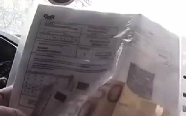 Mită la un polițist din București: Tânăra a vrut „să rezolvăm altfel”