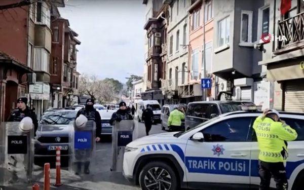 Fost elev, atac armat într-un liceu din Turcia: 16 răniți, agresorul s-a sinucis