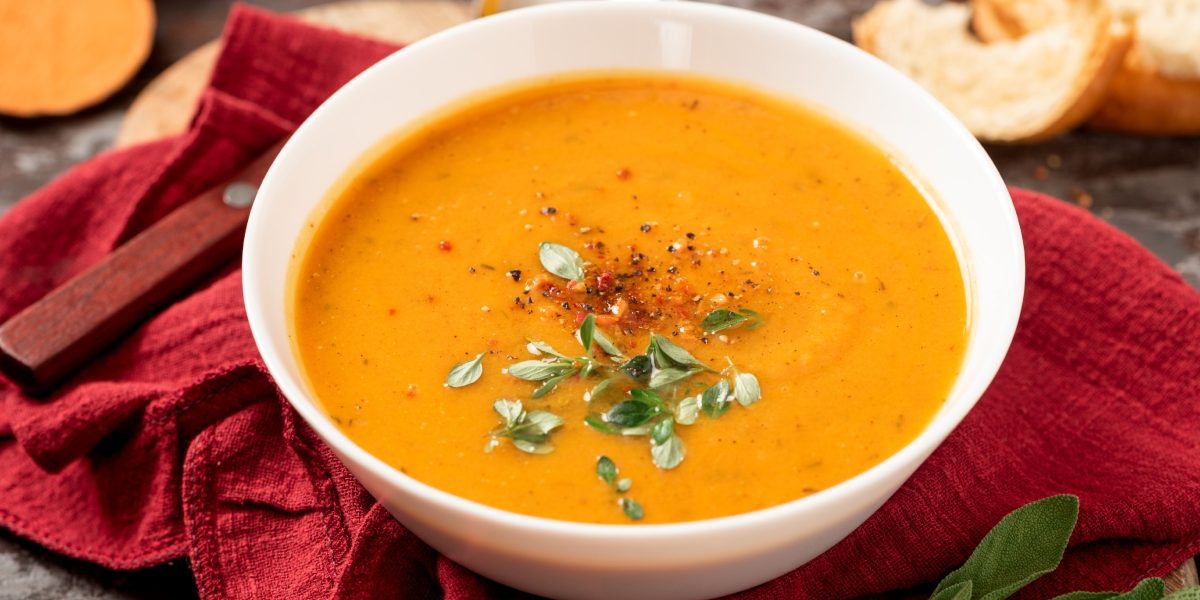 Rețete rapide și simple de supe detox după festinul pascal