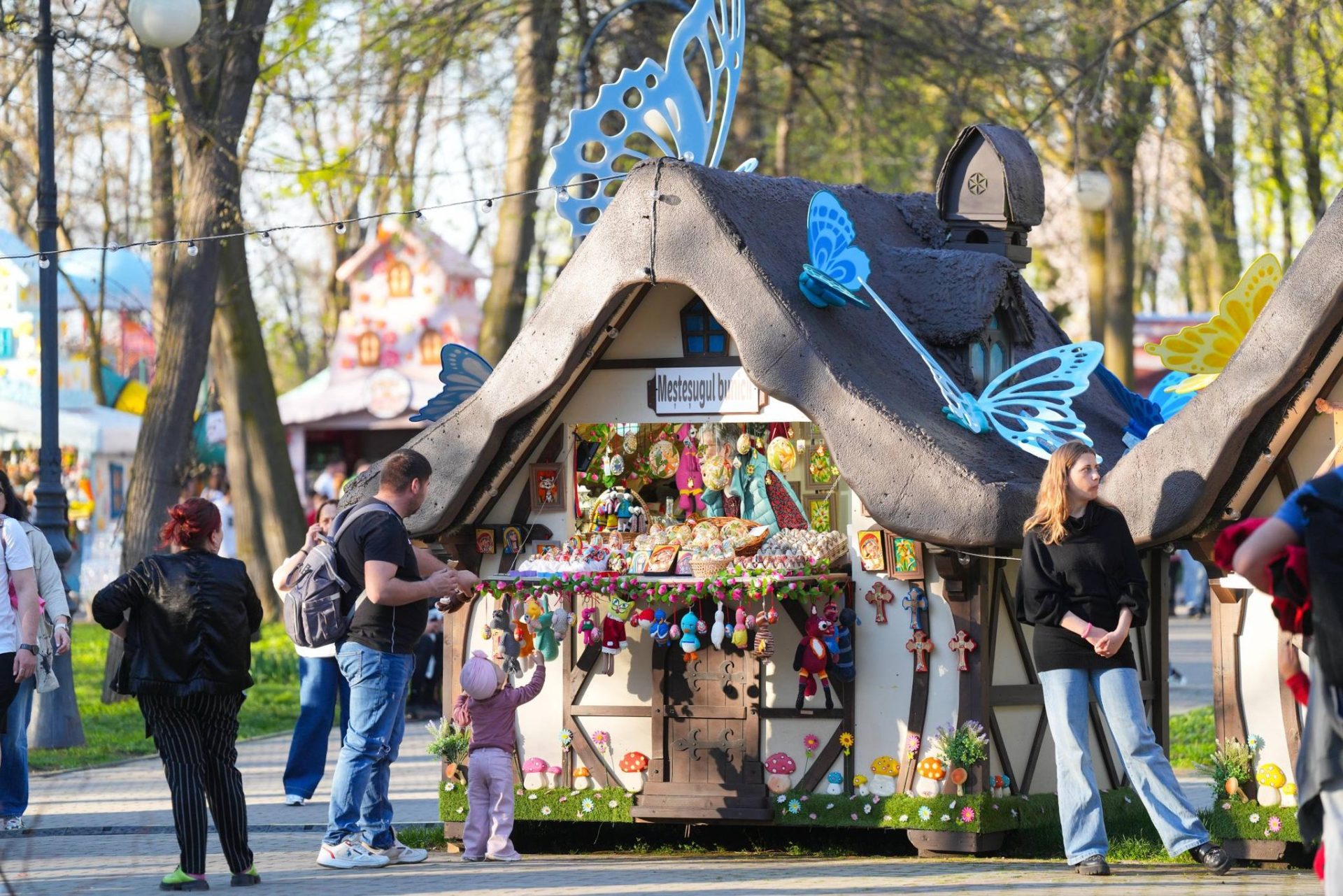 În 2026, cele mai frumoase târguri de Paște din România așteaptă vizitatori dornici să descopere tradiții, produse artizanale și atmosferi de sărbătoare autentice în diverse localități ale țării