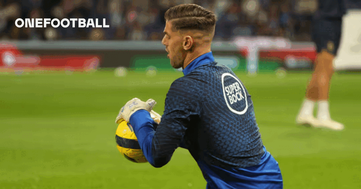 Claudio Ramos, portarul echipei FC Porto, a declarat că echipa sa joacă mai mult cu inima decât cu mintea în actuala fază a competiției europene, din cauza emoțiilor puternice
