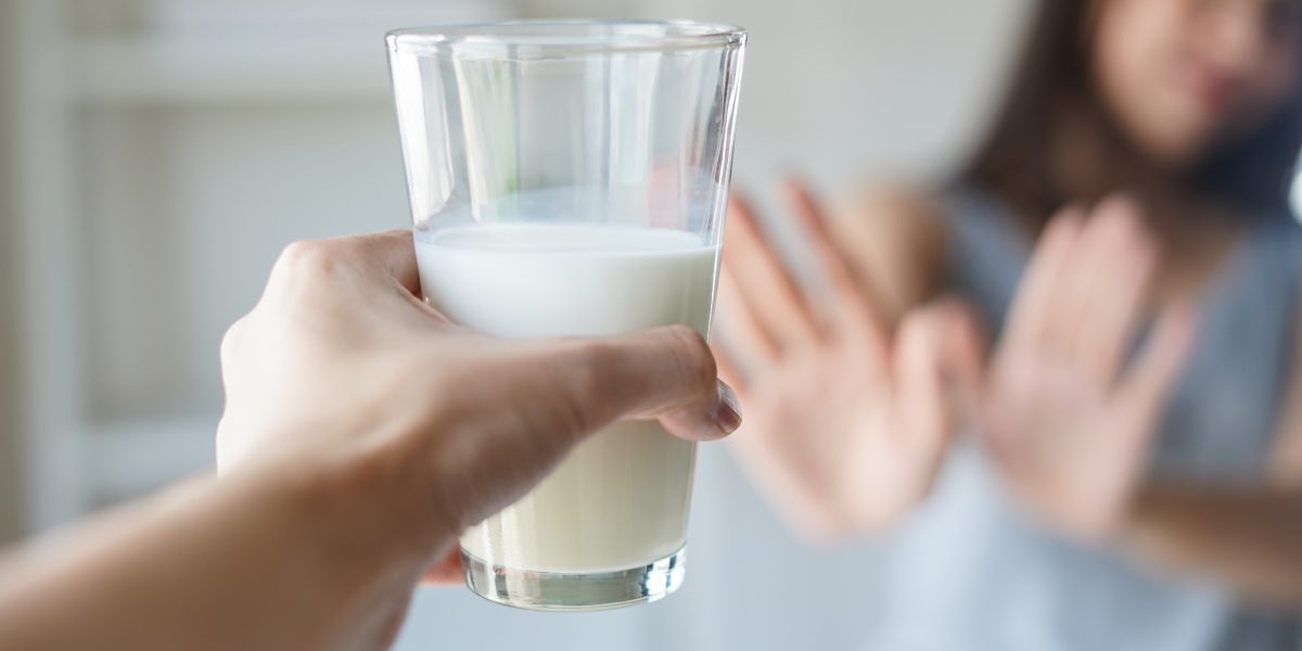 Lapte și Parkinson: Avertismentul dur al neurologilor despre riscuri