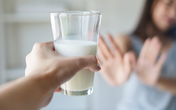 Lapte și Parkinson: Avertismentul dur al neurologilor despre riscuri