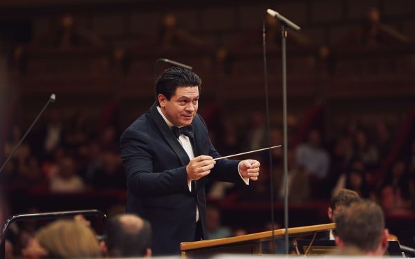 Măcelaru, masterclass gratuit la Enescu 2026: Publicul e invitat