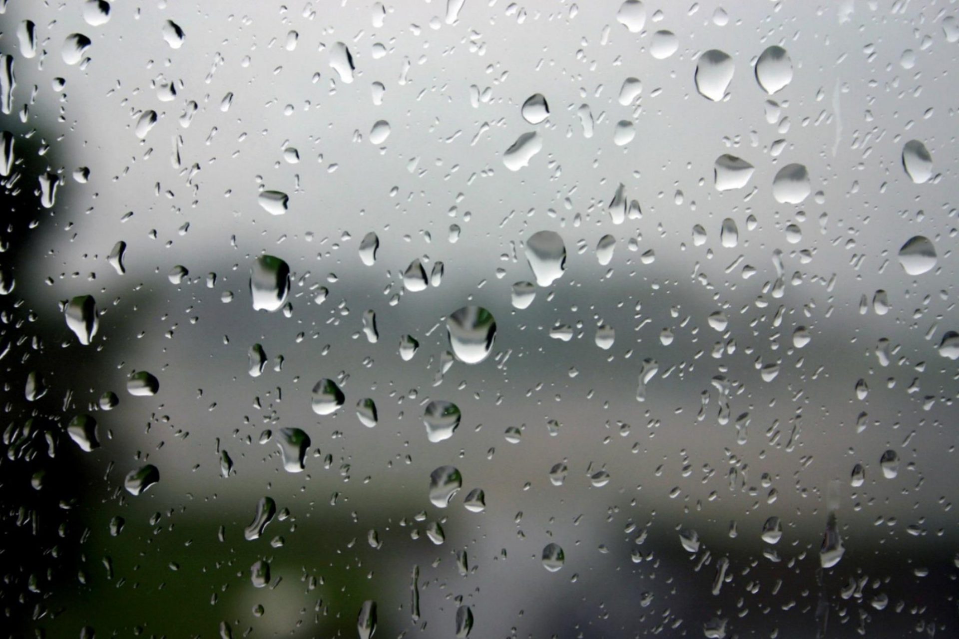 Vreme instabilă și temperaturi în creștere la București, în pragul săptămânii Primele zile ale săptămânii de aprilie aduc în capitala României o schimbare semnificativă în dinamică atmosferei