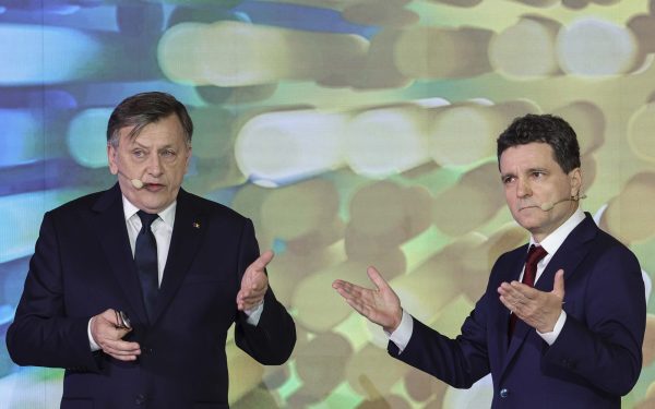 Crin Antonescu, apărare vehementă pentru Nicușor Dan: „Trădarea”, strigăt de alarmă