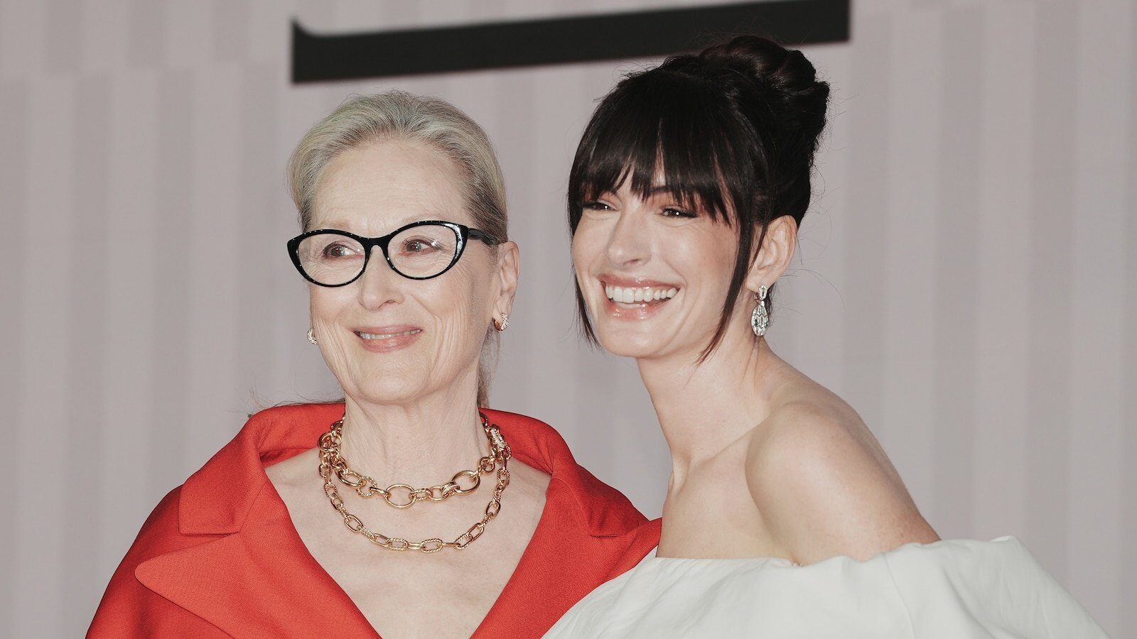 ANNE Hathaway și MERYL Streep, show total la „Diavolul se îmbracă de la PRADA 2”