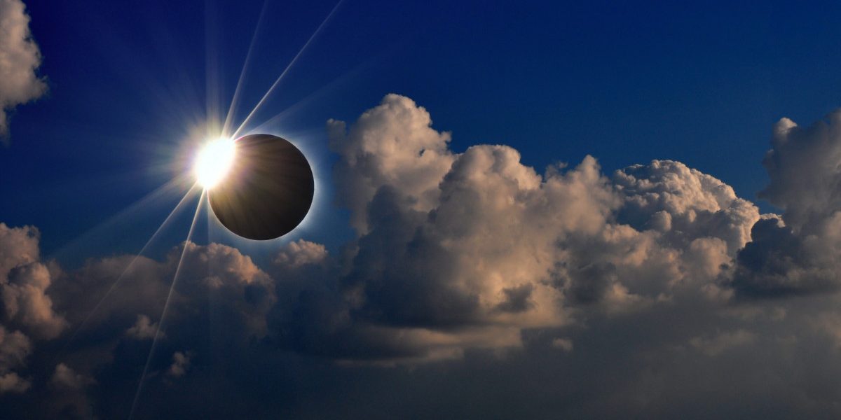Eclipsa totală de Soare, SPECTACOL din 2026 și în România