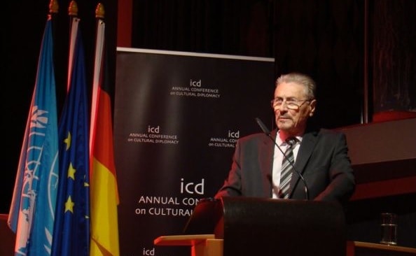 Instituția „păcii”, sinecură rebranduită: Senatul a aprobat, ochii pe Camera Deputaților