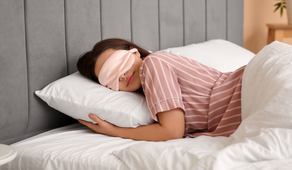 Dormitul fără lenjerie intimă este o practică pe care mulți o consideră o alegere personală legată de confort, în timp ce alții o evită din motive de igienă sau sănătate