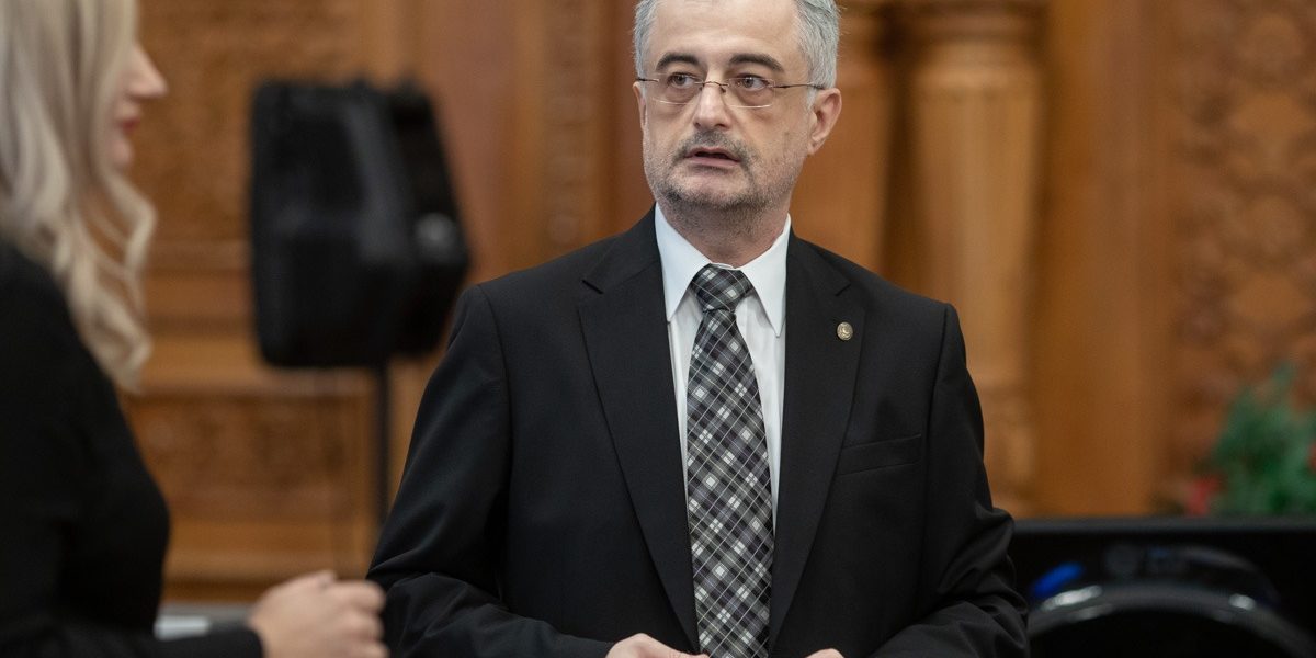 Andronache (PNL): „România are deficit uriaș! PSD a lăsat nota de plată, acum o vrea mai mare”