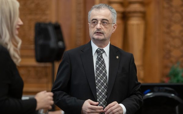 Andronache (PNL): „România are deficit uriaș! PSD a lăsat nota de plată, acum o vrea mai mare”