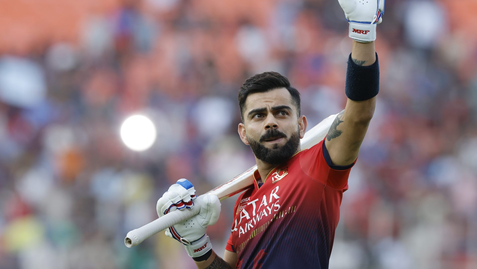 Virat Kohli în centrul atenției înainte de meciul IPL 2026: predictii, performanțe și așteptări În cadrul celui de-al doilea double-header al sezonului IPL 2026, fanii cricketului din România și din întreaga lume sunt concentrați pe duelul dintre Royal Challengers Bengaluru și Chennai Super Kings, ce se va disputa la M