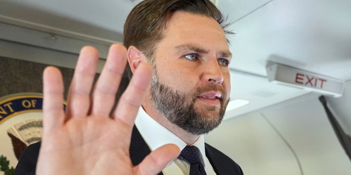 Vance, atac dur la Papa Leon: „Interpretează greșit Scriptura”