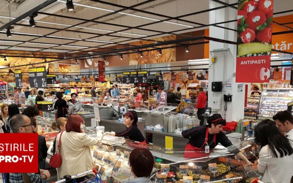 Goana după cadourile de Paște: magazinele oferă reduceri de până la 50%