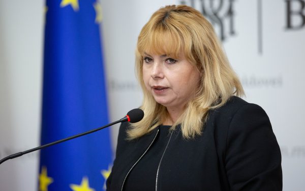 Anca Dragu: Peste 70% din serviciile publice din Republica Moldova, online