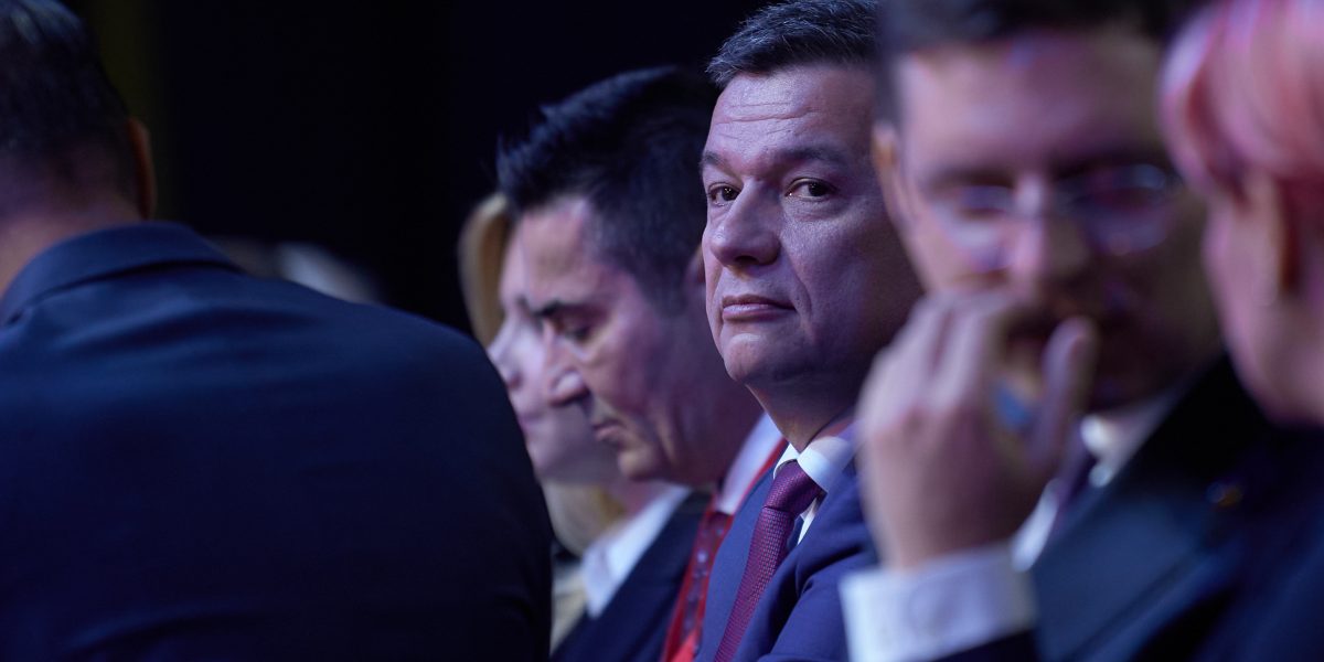 Grindeanu, pe muchie de cuțit la PSD: Sfârșit de drum, sau supraviețuire?
