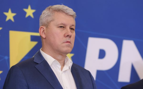 Predoiu, categoric: Nu ia în calcul o eventuală preluare a funcției de premier