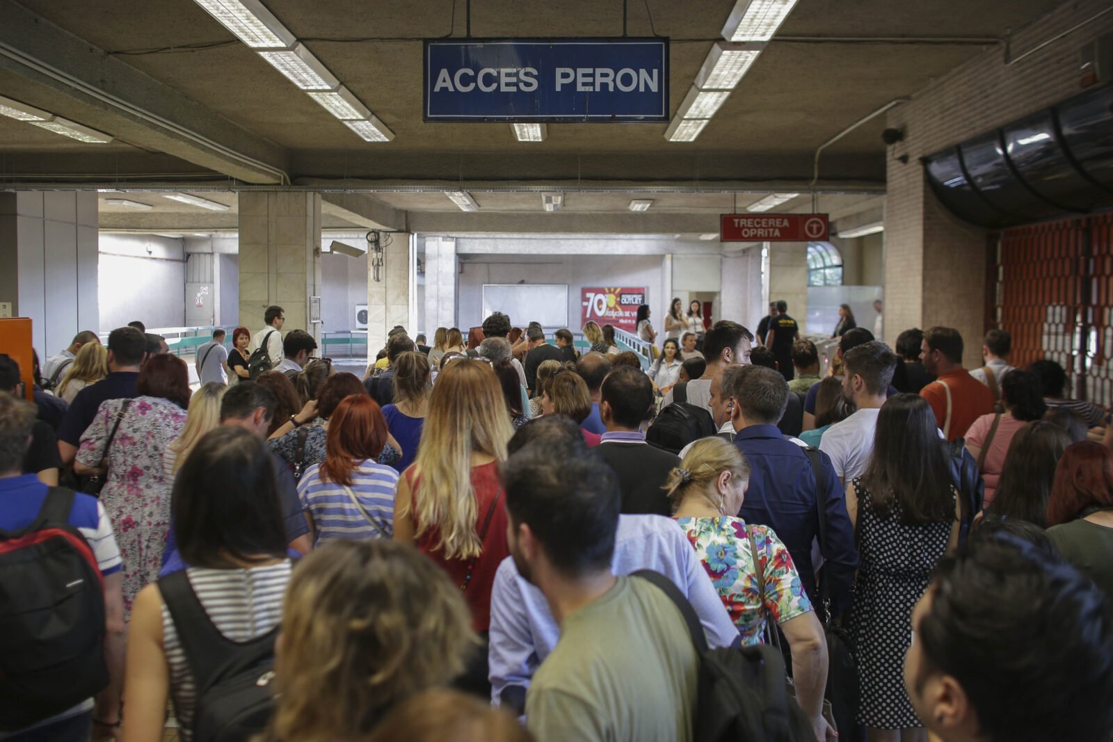 Creșterea prețului la metrou vine pe fondul problemelor de funcționare și al datoriilor Bucureștenii se pregătesc să plătească mai mult pentru călătoriile cu metroul, în contextul unei posibile crize a combustibilului