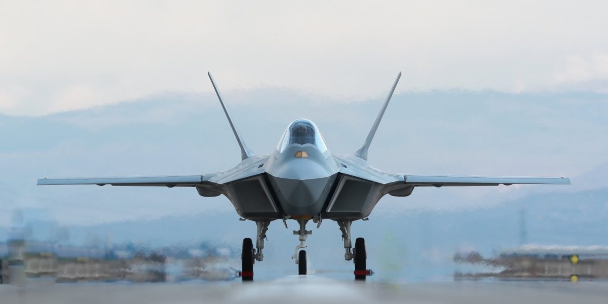 Canada, interesată de avionul de luptă comun al Marii Britanii, Italiei și Japoniei