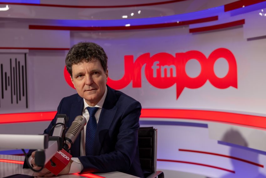 Război media: Europa FM vs. Realitatea Plus pe tema lui Nicușor Dan – „E ilegal”