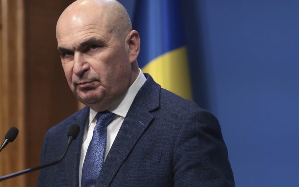 PSD vrea SĂ-l DEMITĂ pe Bolojan: Trei scenarii pe masa social-democraților (SURSE)